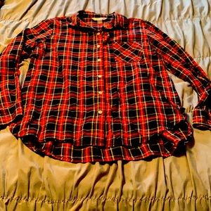Gently used, OLD NAVY Black & Red Plaid Flannel Shirt ❤️